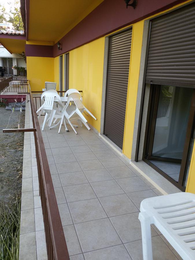 Villa Maria Apartments Polychrono Exterior photo