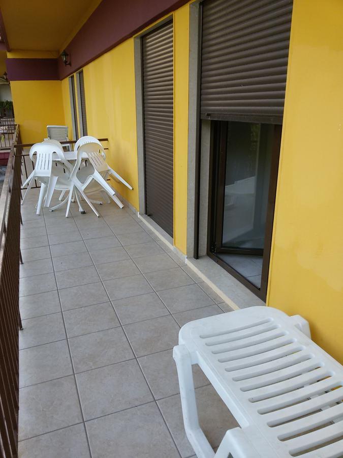 Villa Maria Apartments Polychrono Exterior photo